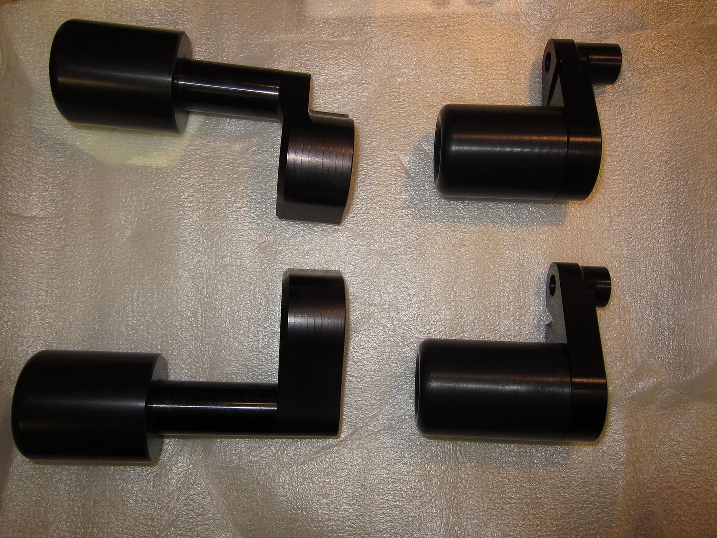 EvoTech vs Shogun frame sliders for 0708 R1 Yamaha R1 Forum YZFR1